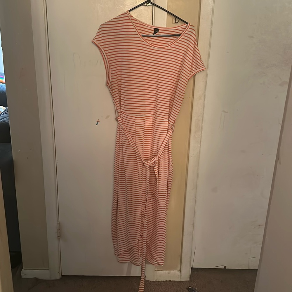 Shein Women’s Size 2X Orange/White Wrap dress
